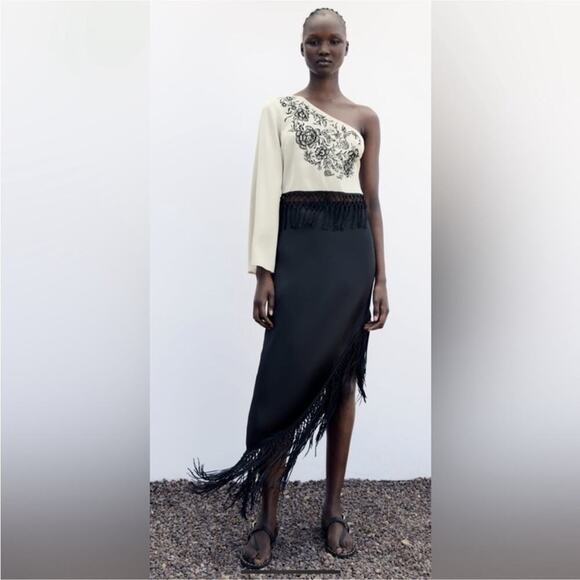 Zara Black Fringed Satin Effect Skirt - Picture 8 of 16